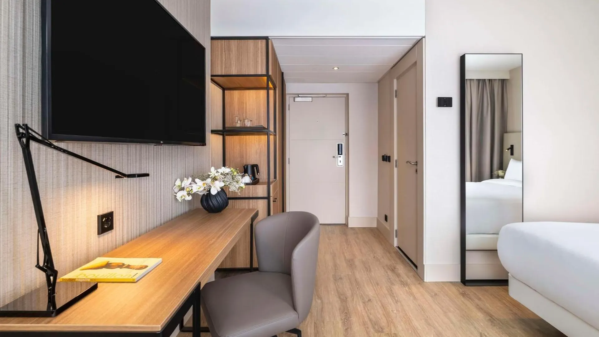 ****  Отель Nh Amsterdam Leidseplein Нидерланды