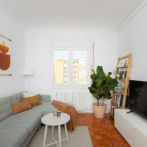 https://fort-pienc-retreat-homecelona-apts.catalonia-hotels.com
