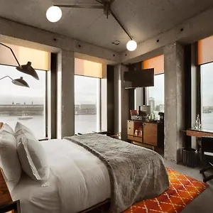 Sir Adam Hotel