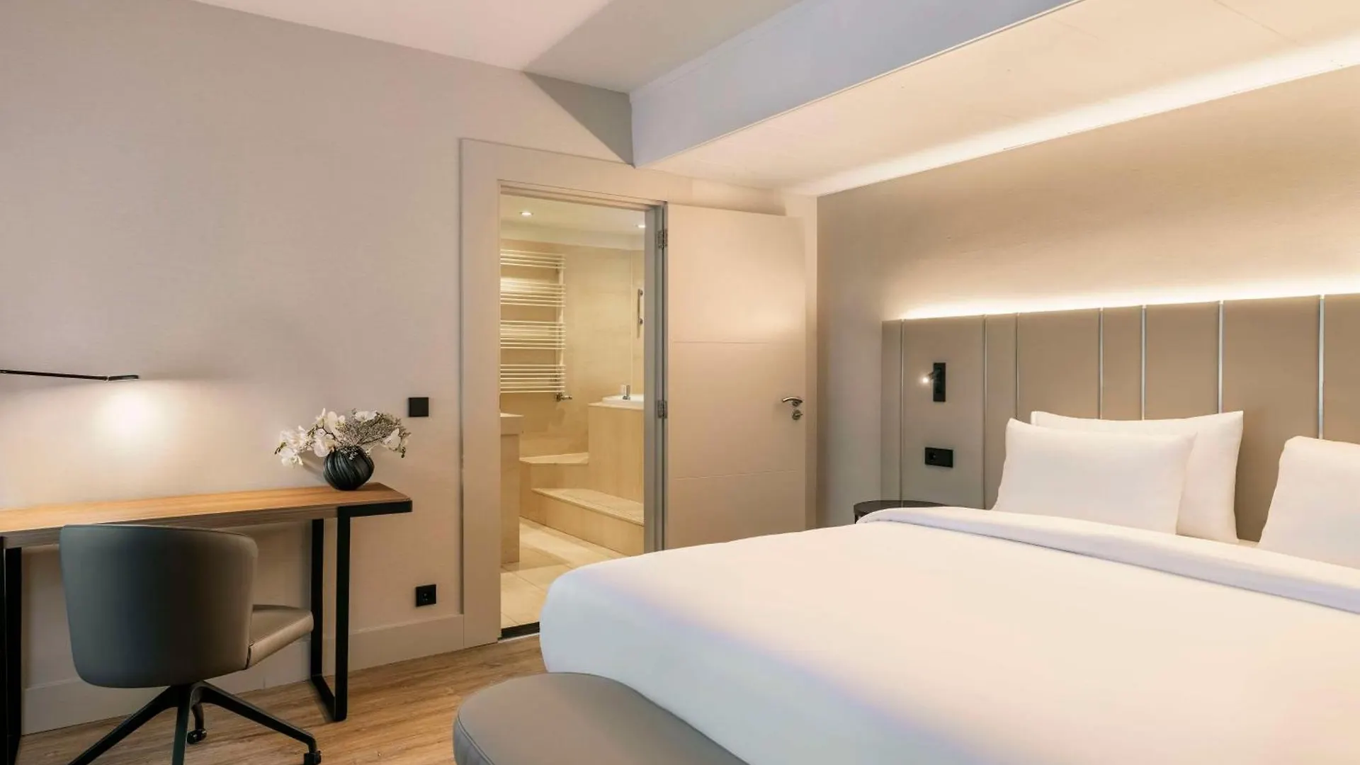 Nh Amsterdam Leidseplein Hotel Netherlands