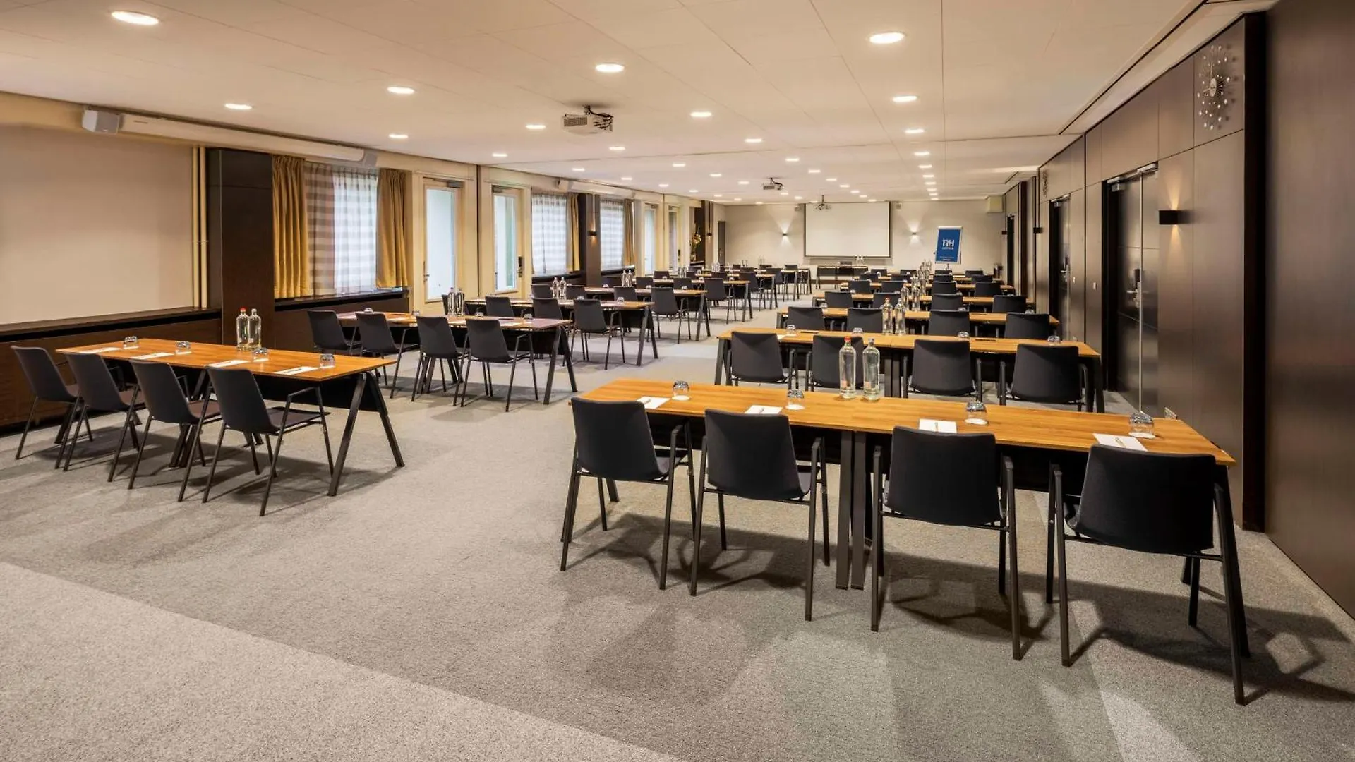 Nh Amsterdam Leidseplein Hotel 4*,